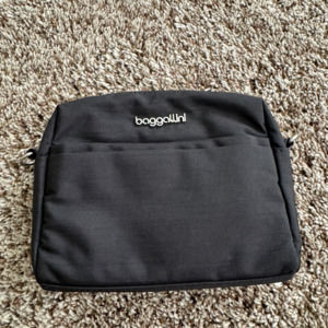 Baggallini belt bag/crossbody